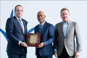 INAZUCAR recibe reconocimiento por su trayectoria en la industria azucarera